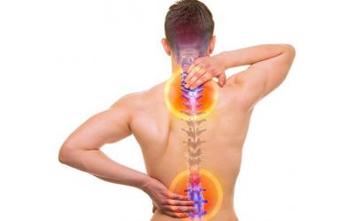 Bị đau cột sống lưng dưới: Nguyên nhân và cách điều trị hiệu quả 